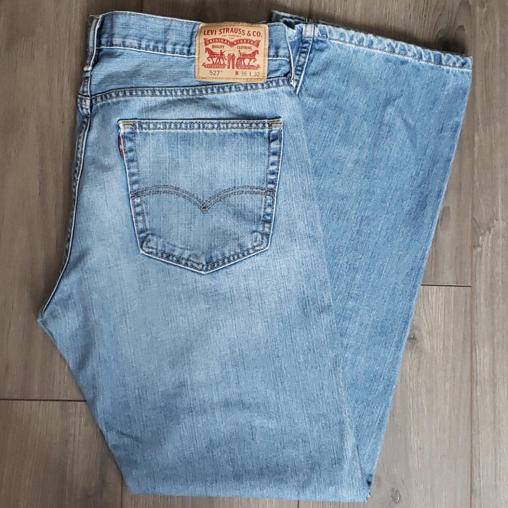 Levi's 527 Bootcut light wash jean 36x32
